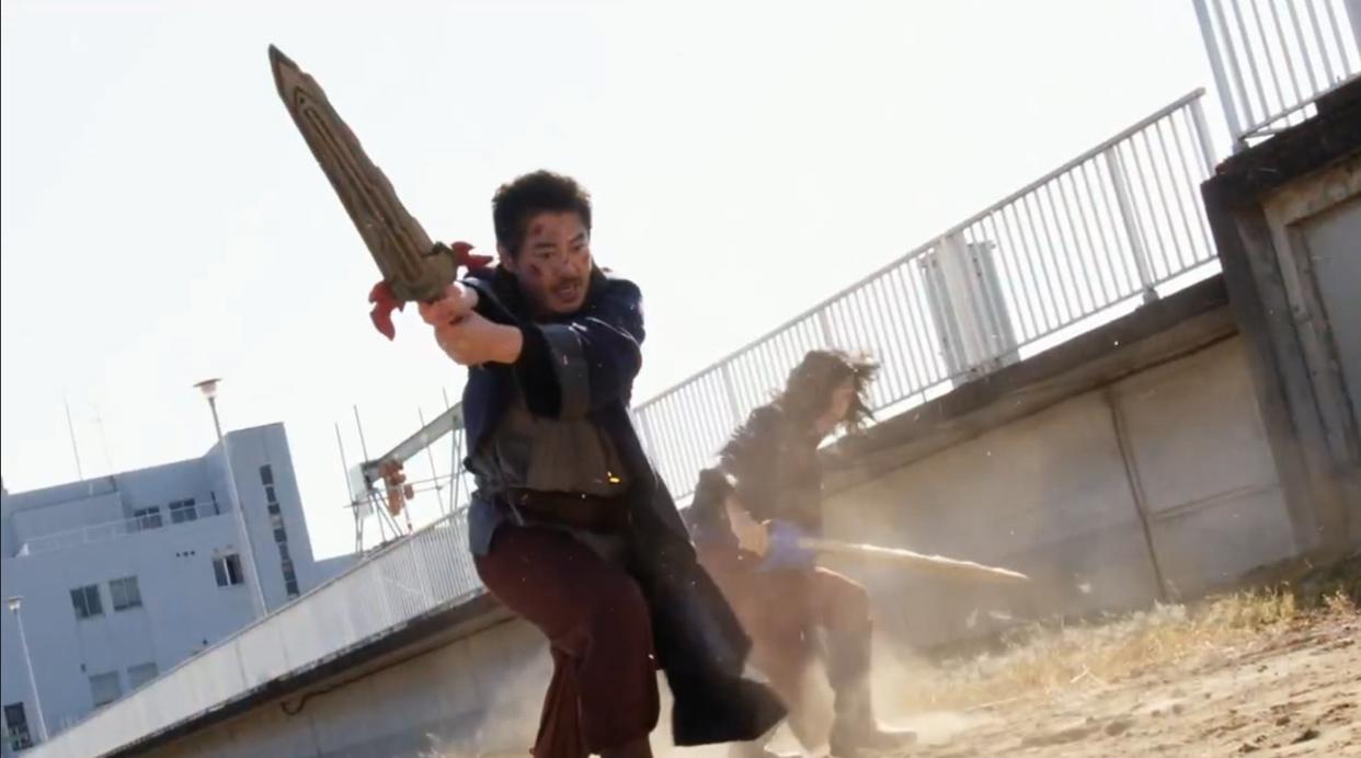 假面骑士圣刃：4位王剑战力排行，索菲亚即便三位一体，依旧垫底