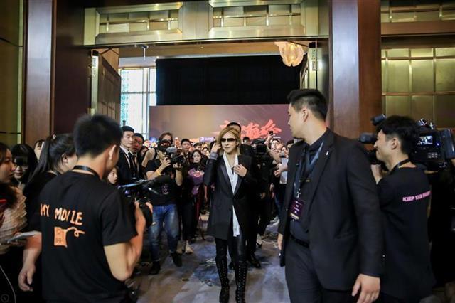 这才是真正的视觉系，XJAPAN队长Yoshiki现身上影节