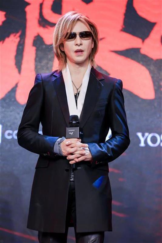 这才是真正的视觉系，XJAPAN队长Yoshiki现身上影节
