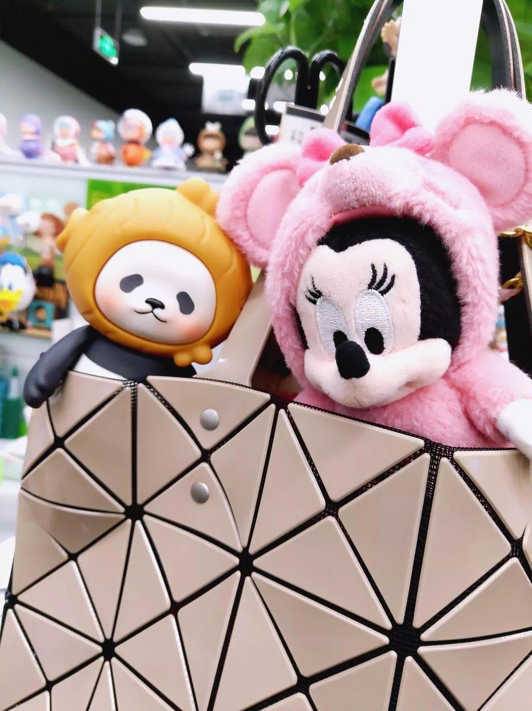 现代人的社交工具——盲盒