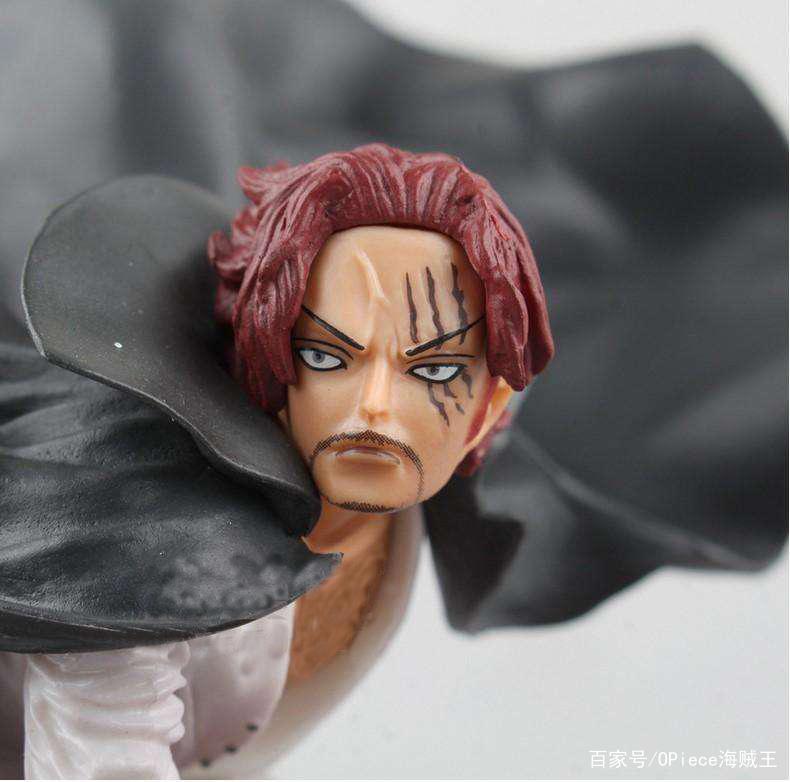 海贼王奇葩手办：路飞、罗双双化身少女；香克斯换脸山贼王