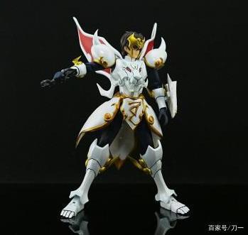 同为日本三大铠甲动漫，《天空战记》和《圣斗士星矢》，谁更经典