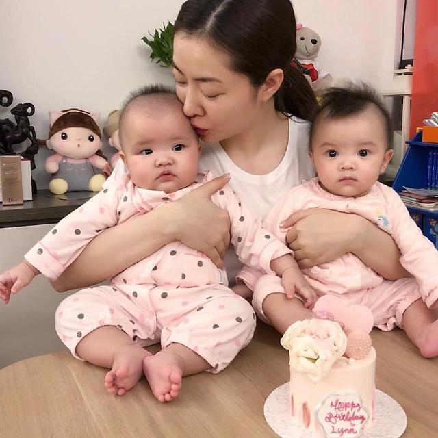 熊黛林38岁生日晒全家福，产后身材没有走形！英俊富豪老公有福气