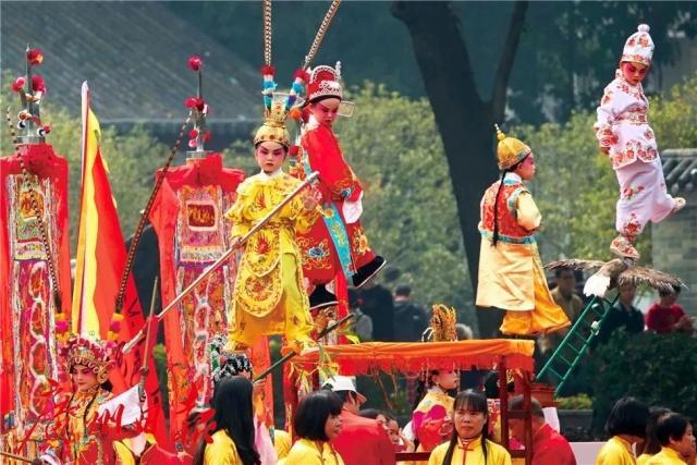 广州花市开锣啦！亮点太太太太多了！这些护花大咖说……