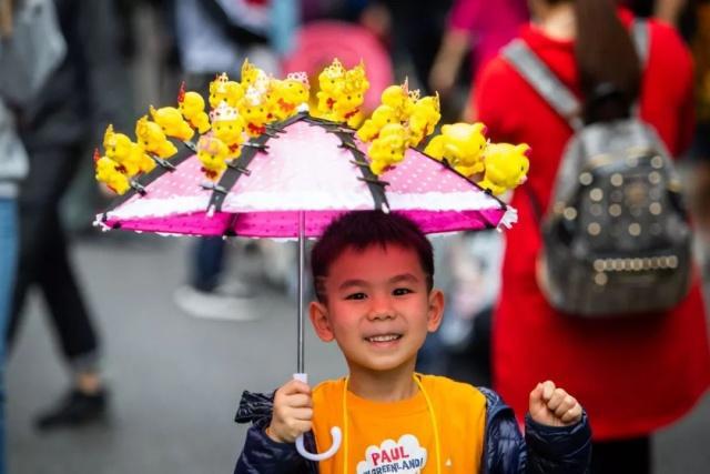 广州花市开锣啦！亮点太太太太多了！这些护花大咖说……