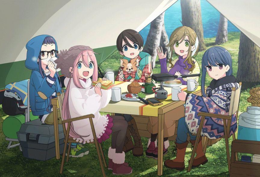 《摇曳露营》真人版，志摩凛拿刀被网友定格恶搞