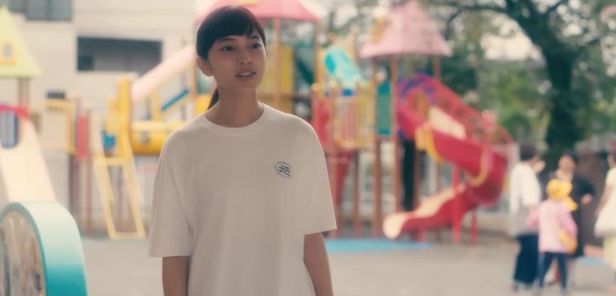 《堀与宫村》真人版引热议，堀京子妆容像职场女性，宫村身材走样