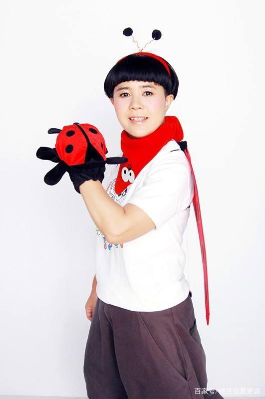 那些曾经陪我们走过童年岁月的少儿频道主持人们现在怎么样了？