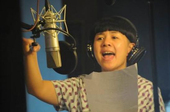 金龟子21岁女儿罕见曝光，把鲁豫都看呆了！颜值不输一线明星