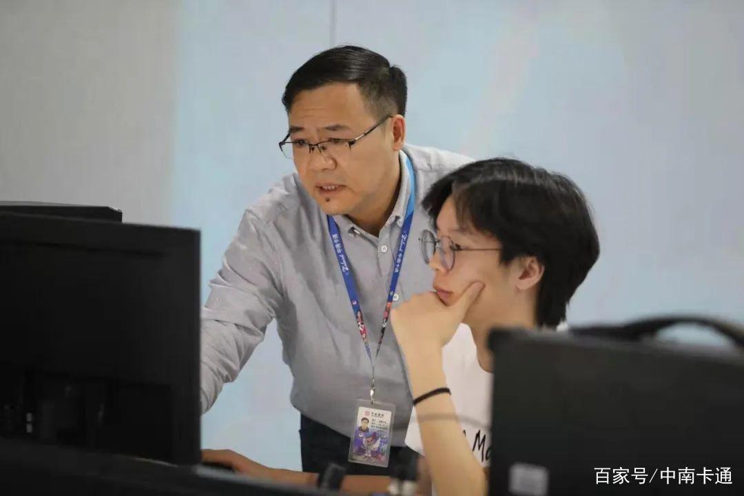 中南卡通副总经理沈杰荣获“滨江工匠”！