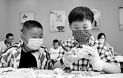 动画片：超越娱乐陪伴成长