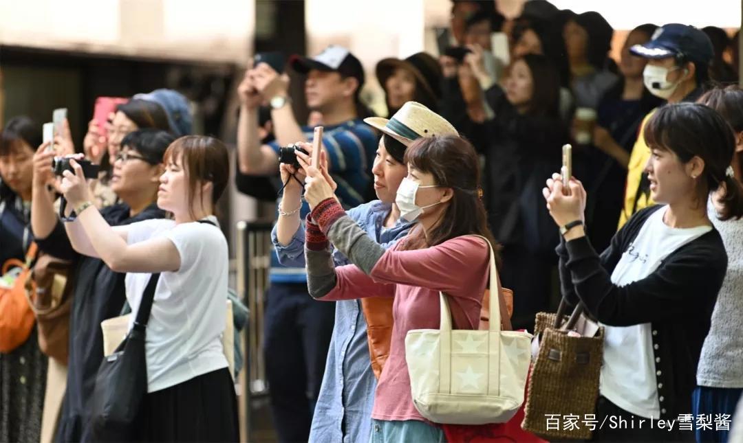 把我国四川省当偶像的国家，用川菜招待贵宾，让四川人做动漫主角