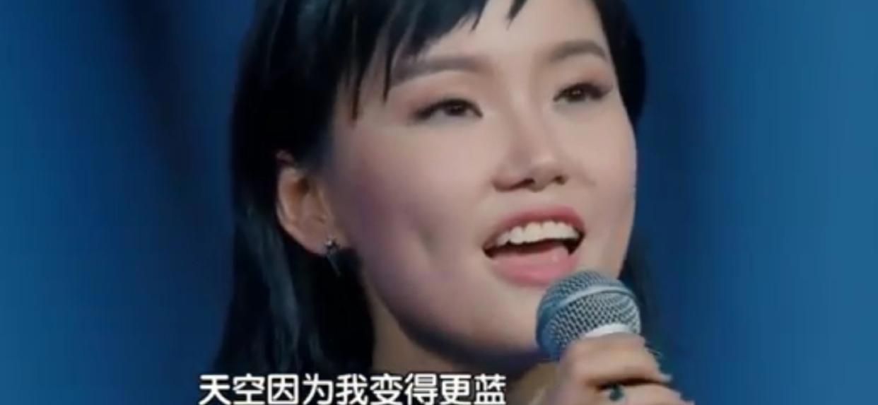 王一博唱《喜羊羊》主题曲上热搜，其实还有不少明星唱过