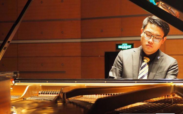 深圳周末艺文指南（4月17、18日）①黄梅戏《雷雨》②《水曜日》③齐白石故事