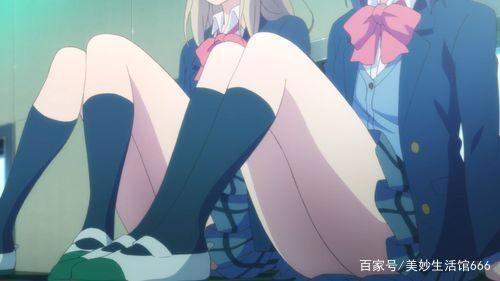 《安达与岛村》不想要与人交往与不擅长与人交往的两人