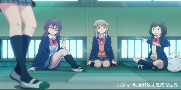 《安达与岛村》不一样的恋情