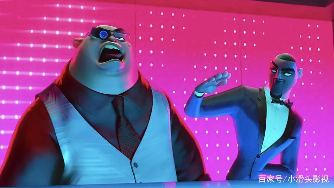 她是迷人的间谍，他是道具达人，他们能否拯救世界？