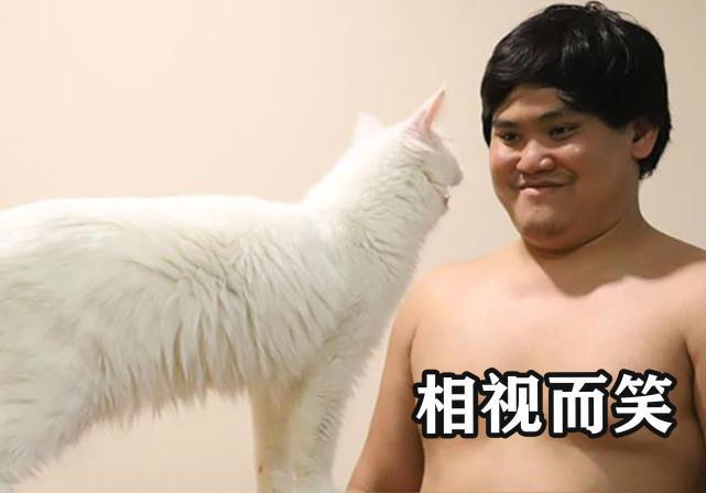 泰国小哥COS幽灵公主，可爱白猫沦为坐骑，魔性笑容最为抢镜