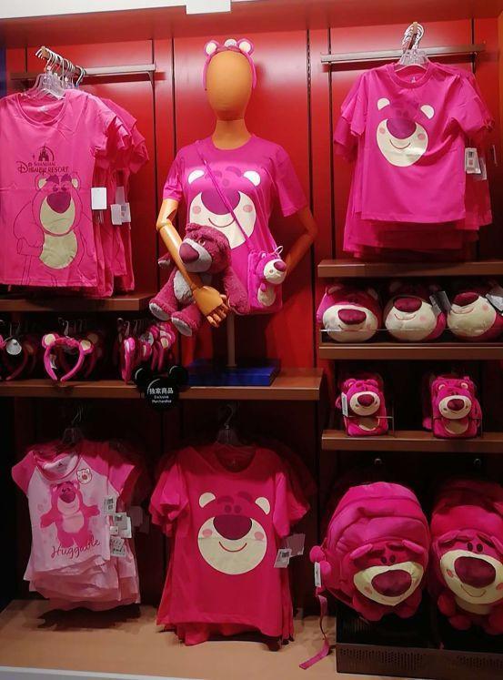 进入玩具总动员的世界，满足孩子的一切幻想！