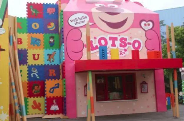 进入玩具总动员的世界，满足孩子的一切幻想！