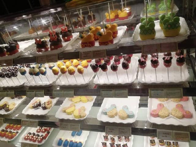 进入玩具总动员的世界，满足孩子的一切幻想！