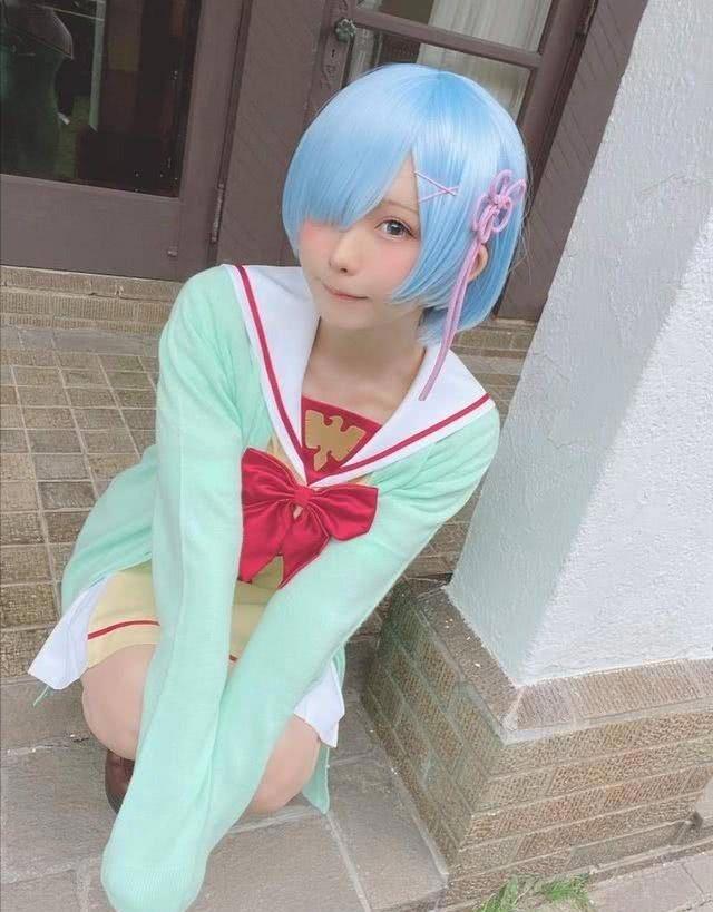 谁说二次元都是虚构的？看到这些突破次元壁的画面，我被治愈了