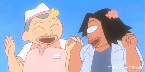 二次元人物撞脸三次元明星，次元壁被打破，网友：走不出来了！