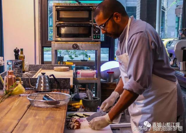 8885、2382、1959、1880、56｜与这座城市的相逢成就别样的故事