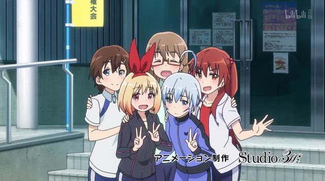 10月猛男必备，萌妹与步枪的美妙组合，你想入部吗？