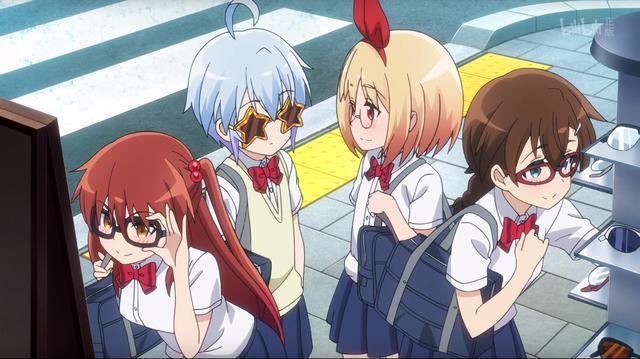 10月猛男必备，萌妹与步枪的美妙组合，你想入部吗？