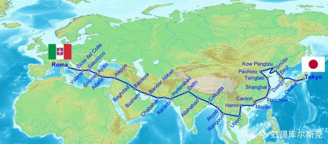 红猪电影中的细节：出场1分钟竟是历史人物，曾驾机在故宫上表演