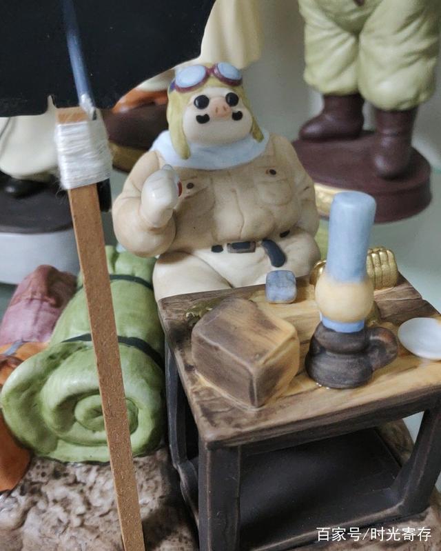 动漫手办：宫崎骏动漫电影《红猪》经典场景模型