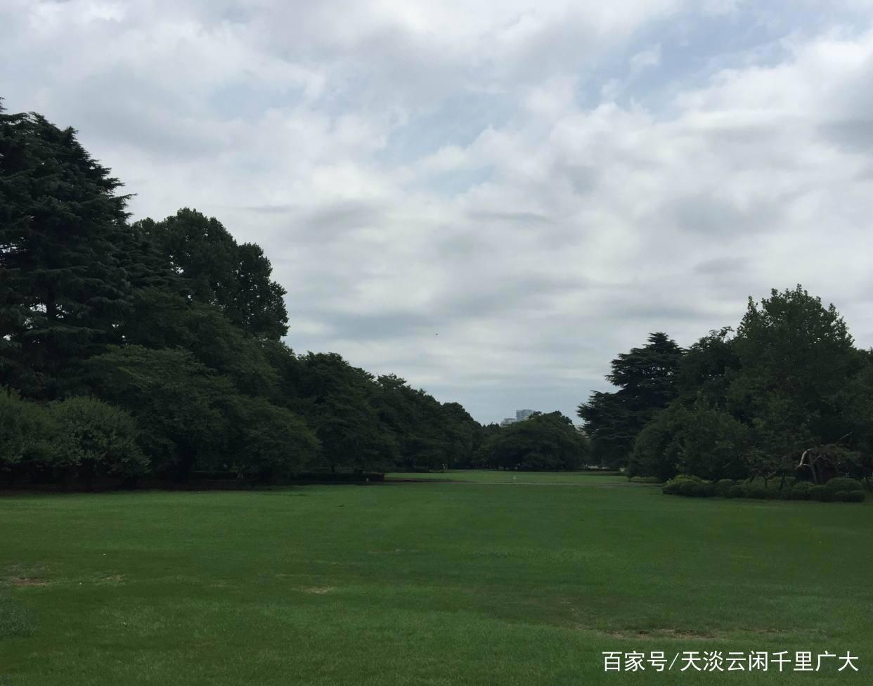 新海诚动漫“言叶之庭”取景地：东京新宿御苑