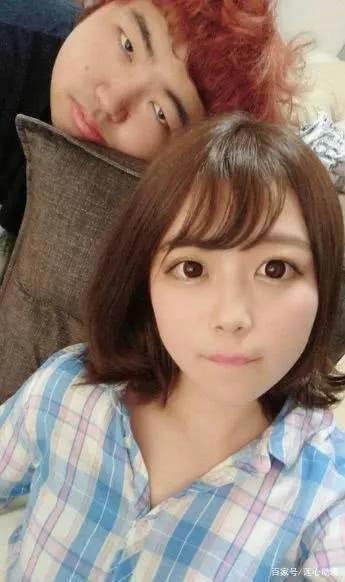 动漫没骗人，日本肥宅交上痴心萌妹女友，美女与野兽画风太突出！