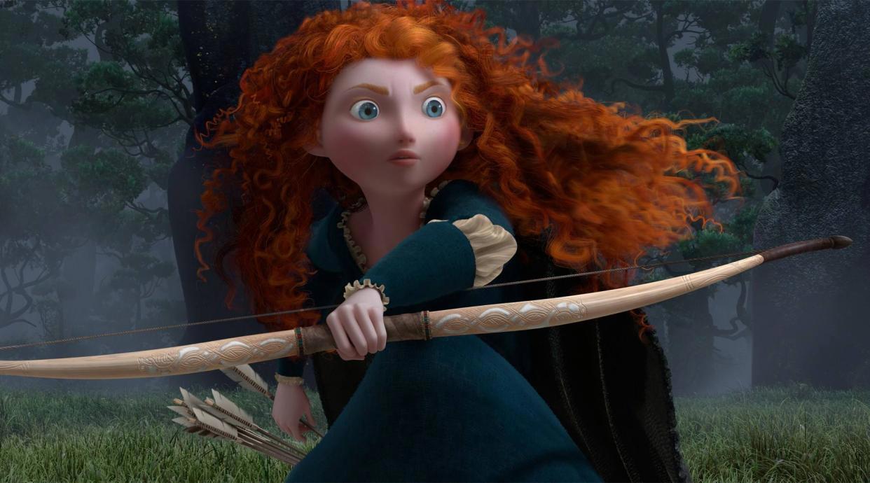 艾莎才是真正的“长发公主”，她的头发由40万根3D发丝组成