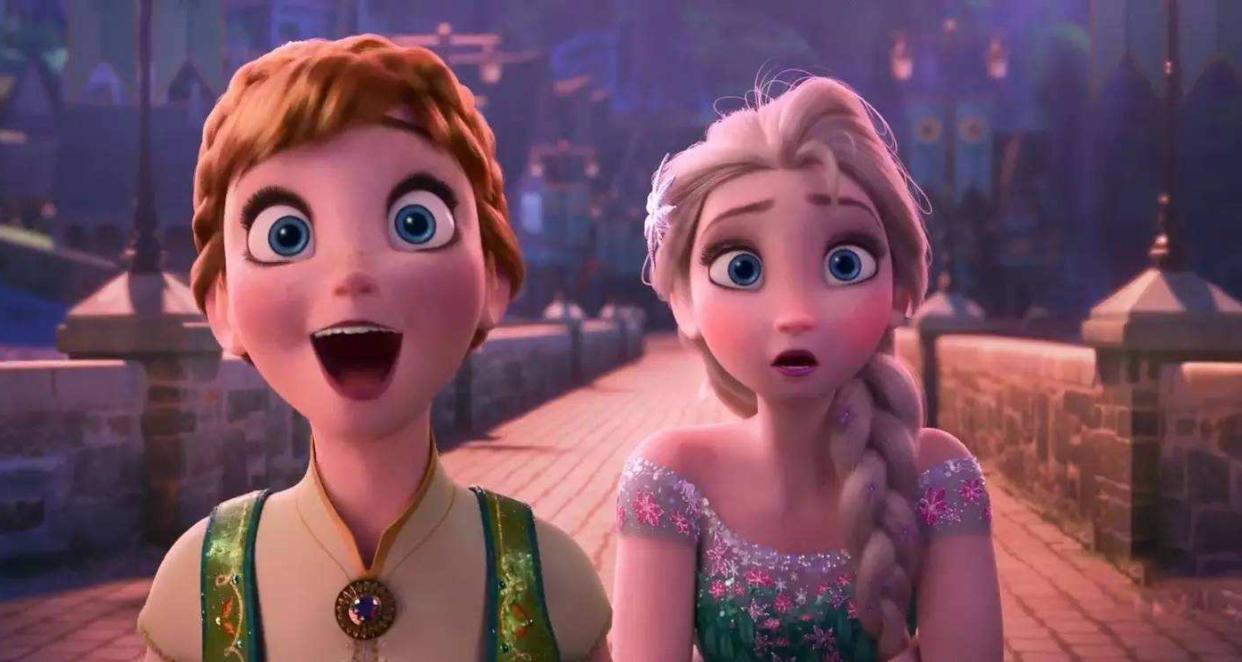 艾莎才是真正的“长发公主”，她的头发由40万根3D发丝组成