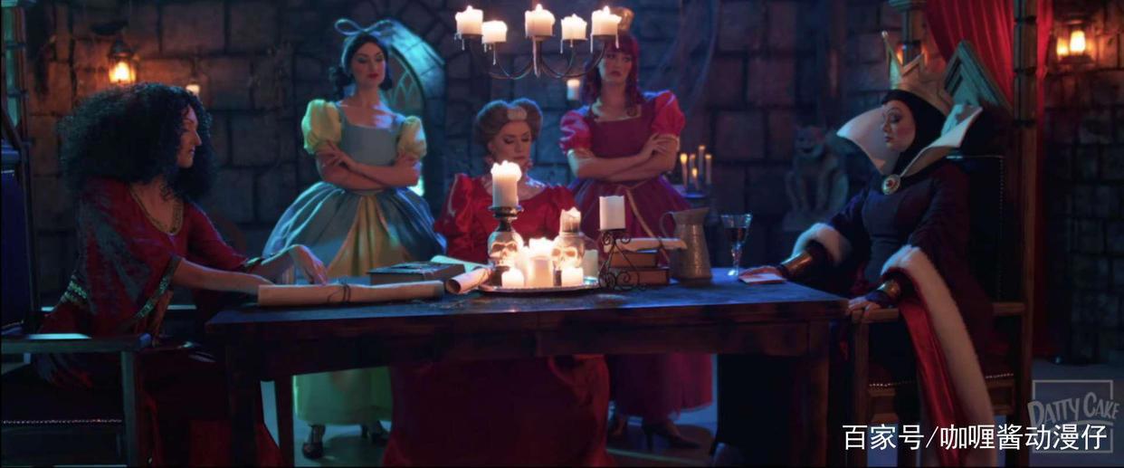 《后妈茶话会》看优雅婆娘严厉的爱，官方细节好评，你注意到了吗