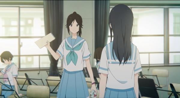 绚烂坚强的红色，清冷柔弱的蓝色——《利兹与青鸟》