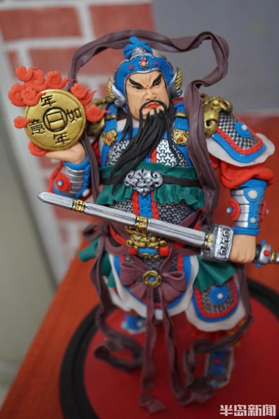 新闻周刊丨致敬“守艺人”：面塑师雕出三维动画世界，马头琴奏响海天优美旋律