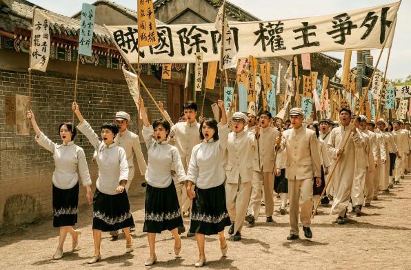 7月，甄子丹、谢霆锋片子巨燃，我看好张艺谋“抗美援朝”的故事