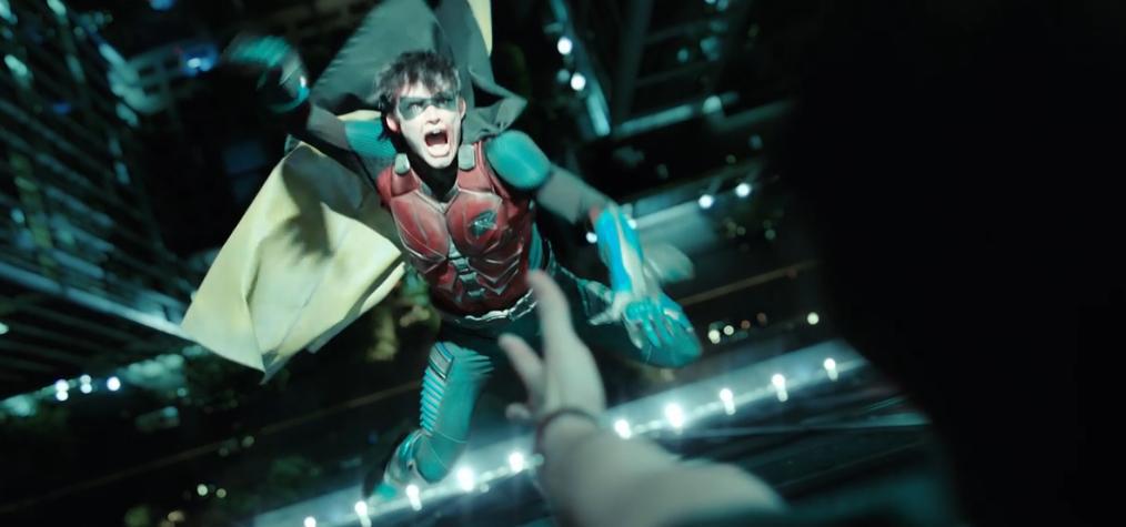 《泰坦》第二季剧情越来越乱，DC流媒体宣布续订第三季！