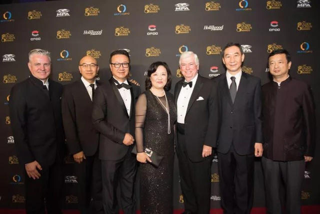 第二届“金色银幕奖”洛杉矶盛大开幕好莱坞华裔著名演员卢燕女士获得终身成就奖