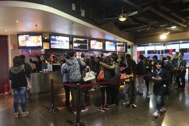 43亿的国庆档，没有“低幼向国漫”的位置！大人市场才是国漫未来