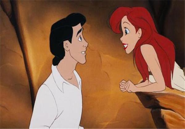 原来我们都被骗了，白马王子是“渣男”，同时和多位公主交往