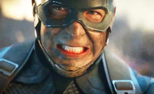 漫威美队因羡慕雷神而向剧组抱怨，美队最喜欢的超级英雄竟是他？