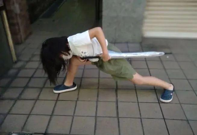 他是“低成本COSPLAY”开创者！用五毛COS，就能洞穿动漫本质