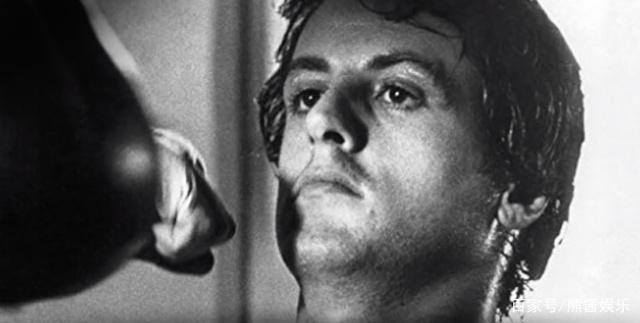 影业全能史泰龙先生，请问你能收下这些膜拜者的膝盖吗