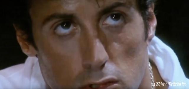 影业全能史泰龙先生，请问你能收下这些膜拜者的膝盖吗