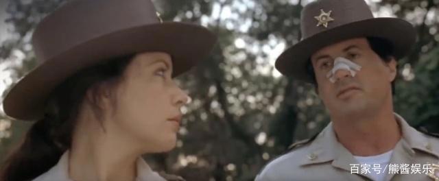 影业全能史泰龙先生，请问你能收下这些膜拜者的膝盖吗