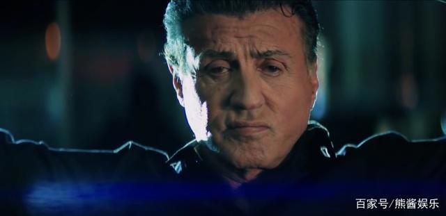 影业全能史泰龙先生，请问你能收下这些膜拜者的膝盖吗